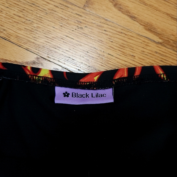 Flame Patterned Mini Skirt - Picture 4 of 4